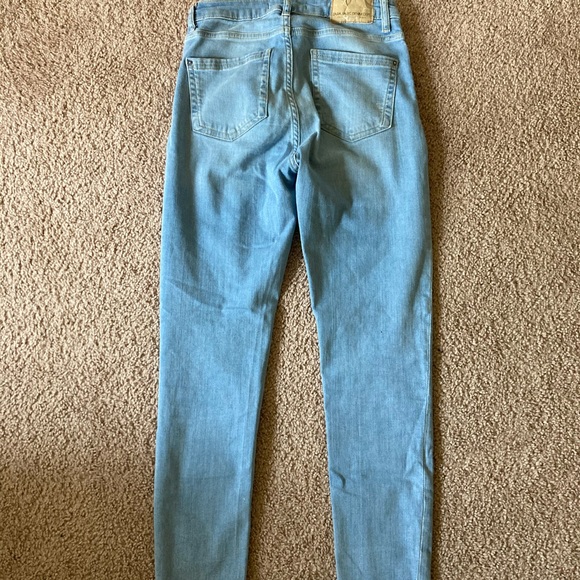 Zara Blue Jeans - Picture 8 of 8